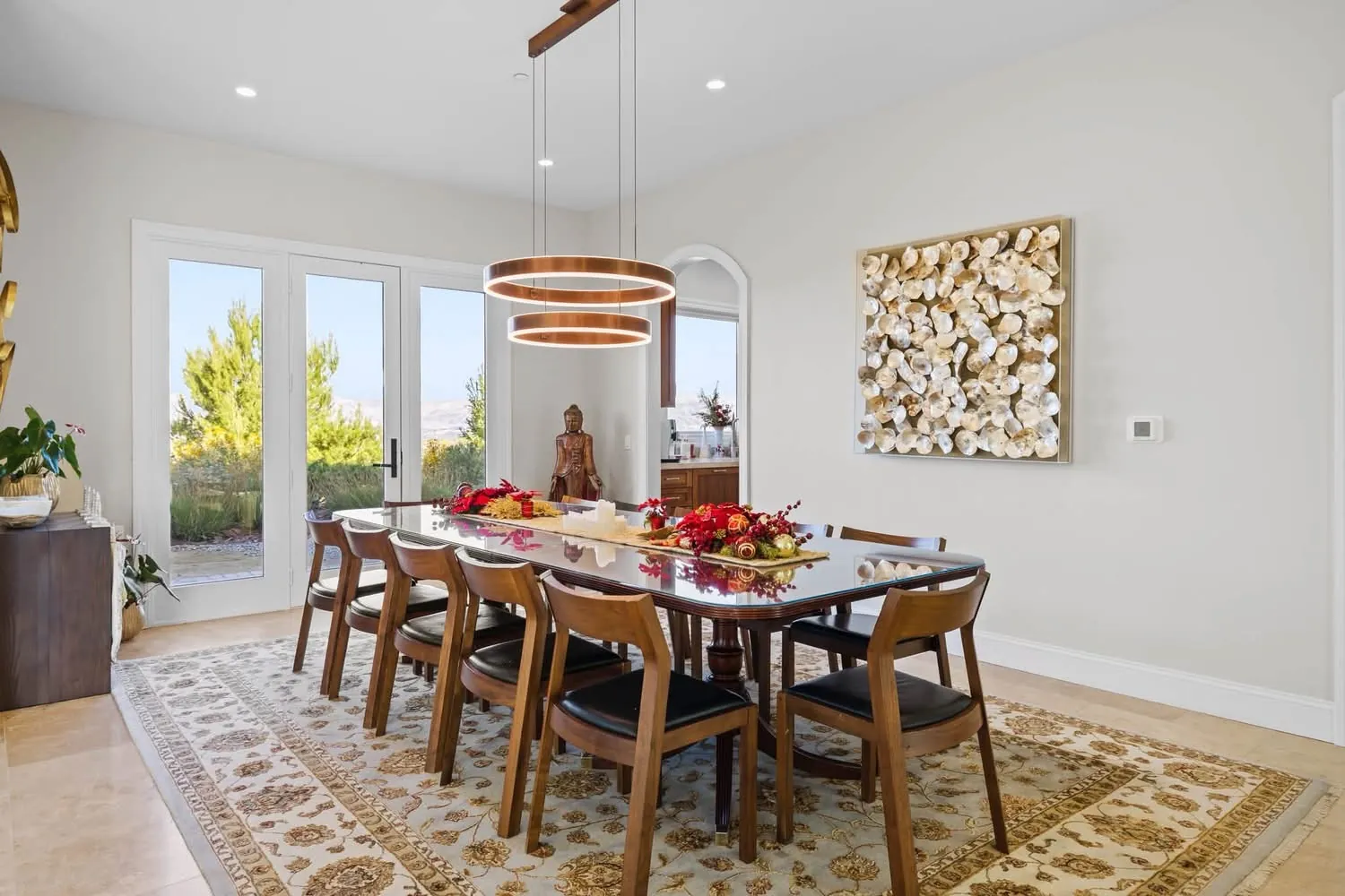 Photo editing: dining room