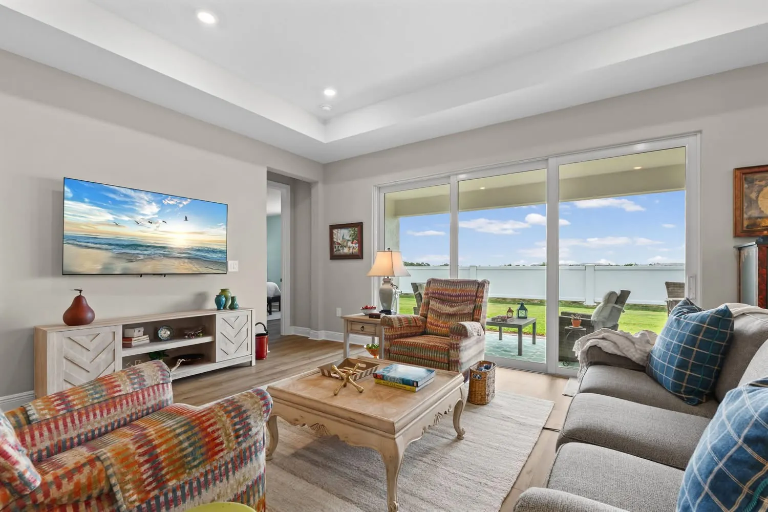 Family room with garden view